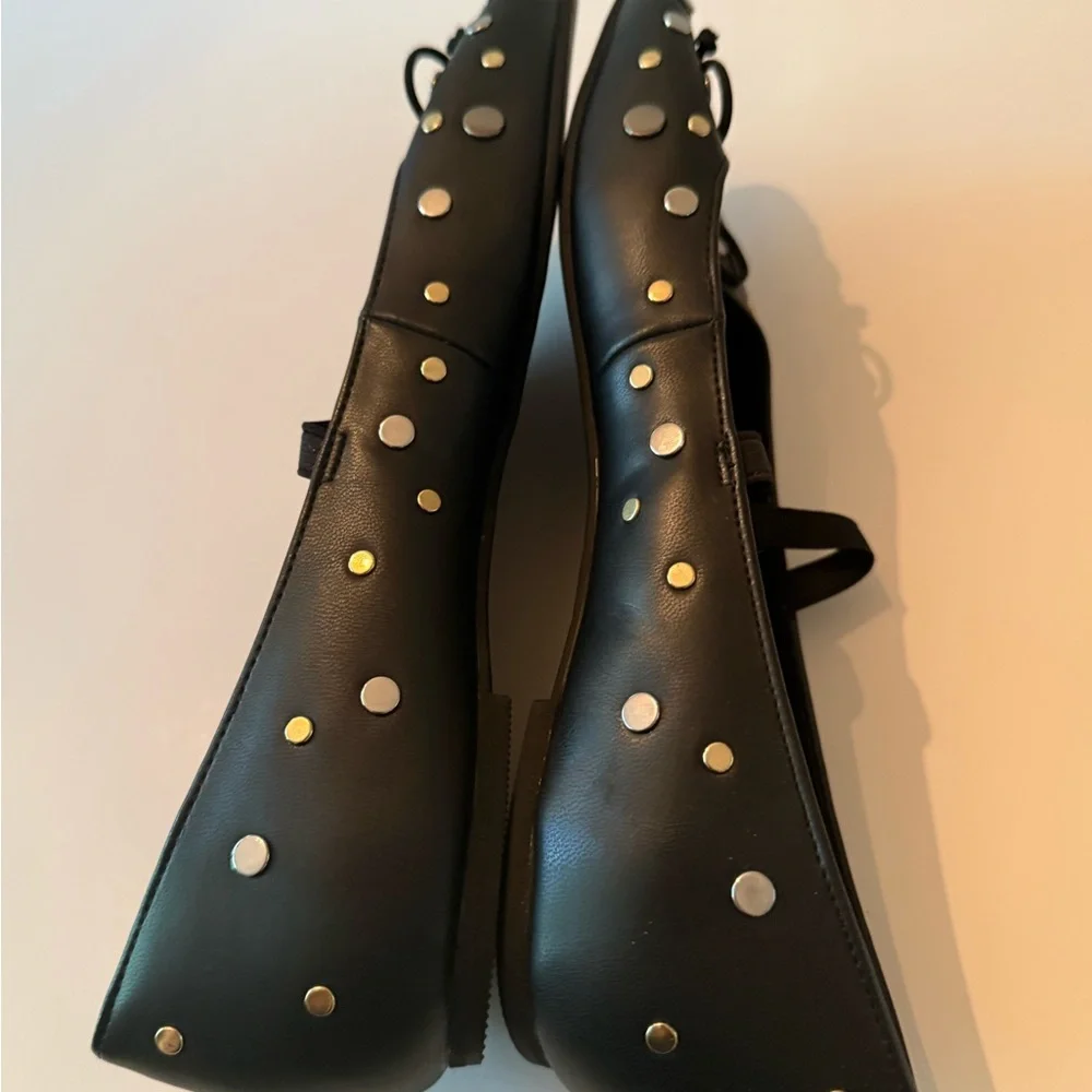 Kenneth Cole Black Studded Mary Jane Flats Women’s 8 New Without Box